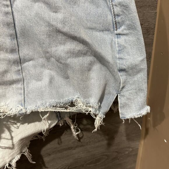 Abercrombie & Fitch Curve Love The Cutoff High Rise Distressed Shorts Size 35/20 - Picture 2 of 5